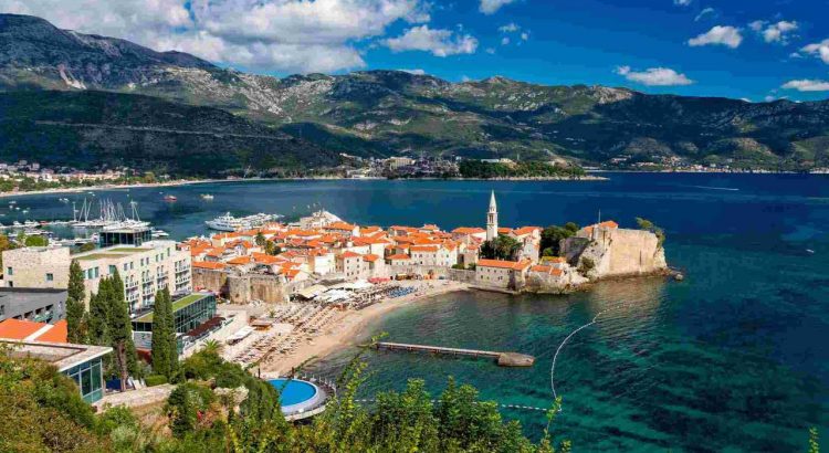 черногория вид на жительство при покупке недвижимости