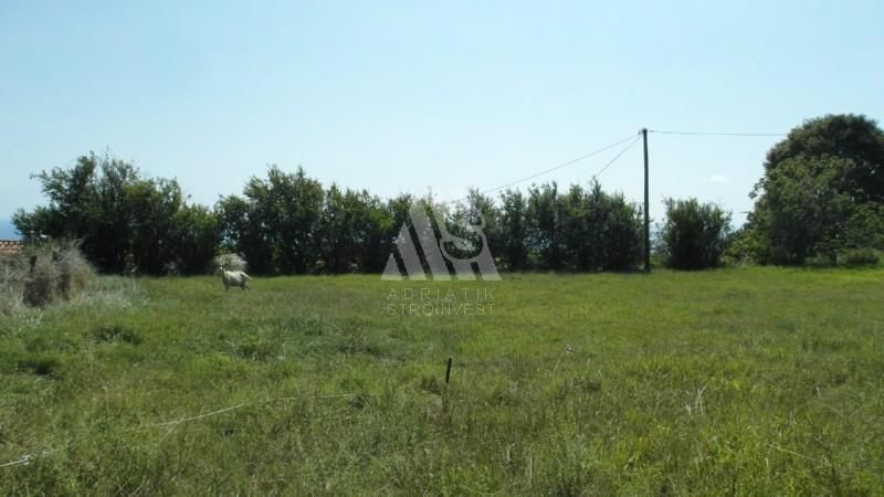 Земля в Добра Воде, Черногория, 7662 м<sup>2</sup>